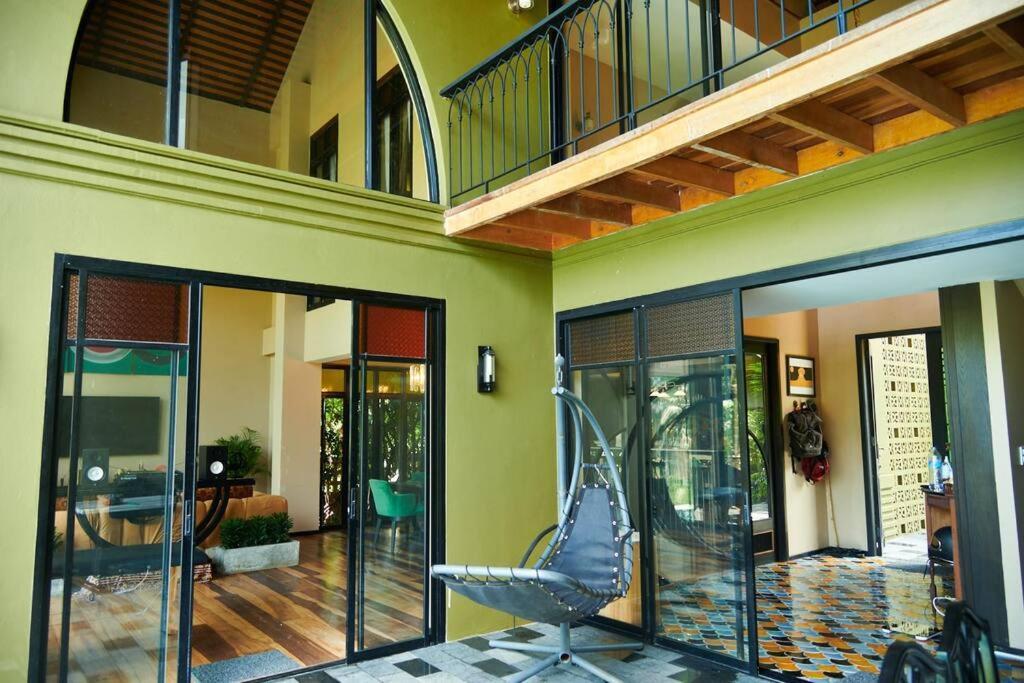 Villa Lotus Pond Phuket